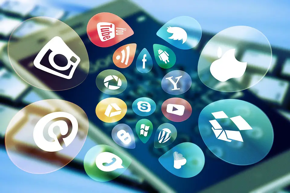Level Up Your Studies: Best IT Tools for Students 1 social media 4140959 960 720 1