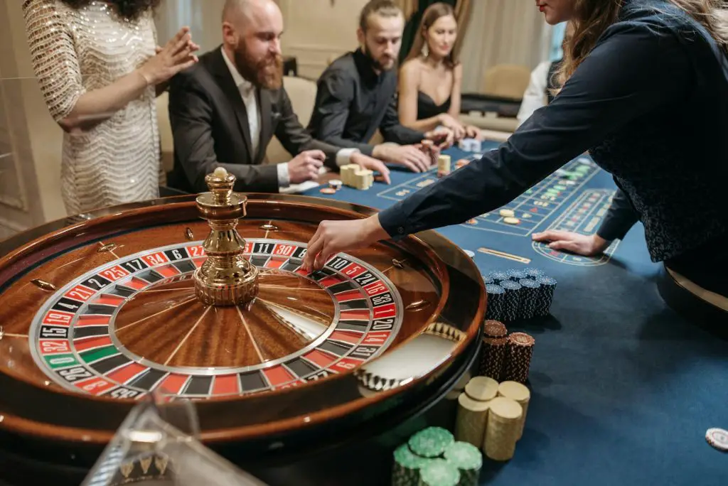 How to Play Live Roulette Online Using Any Device 1 casin