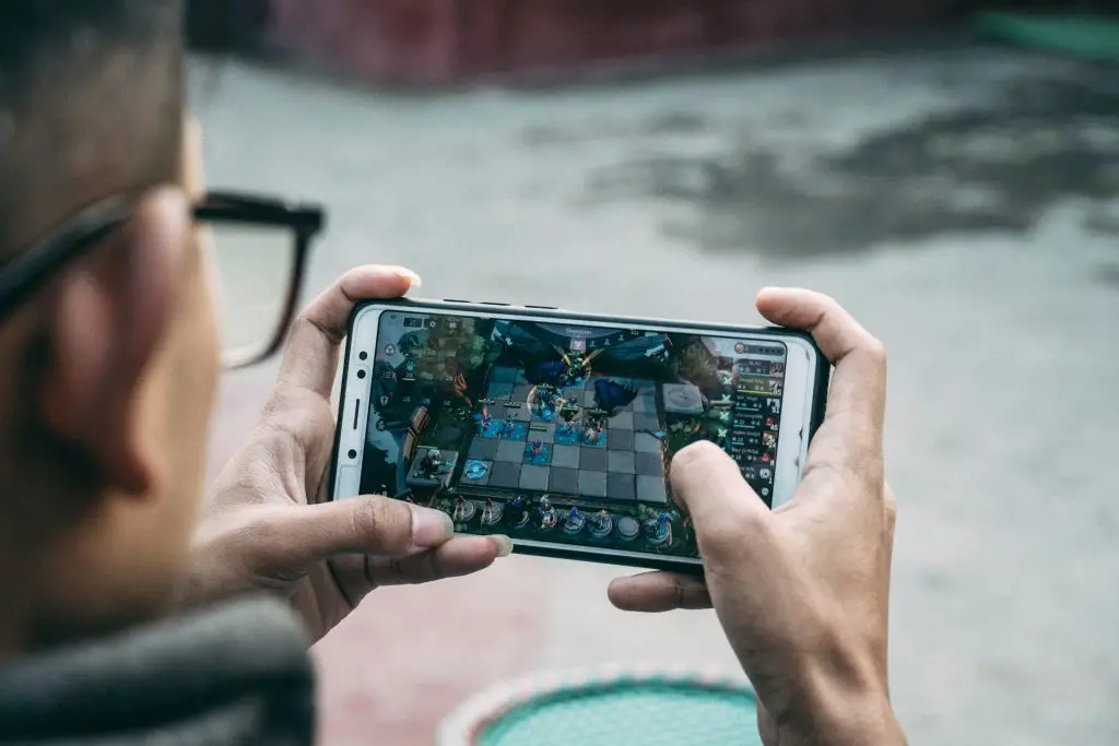 Key Considerations When Upgrading to a Smartphone Fit for Gaming 2 Smartphone Fit for Gaming 02