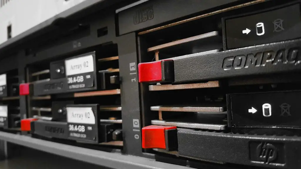 Optimizing Performance: Upgrading Components in Refurbished Servers 2 lenovo refurb 02