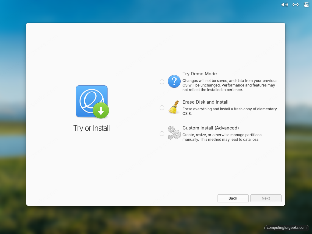 elementary OS installer Try or Install screen with three options
